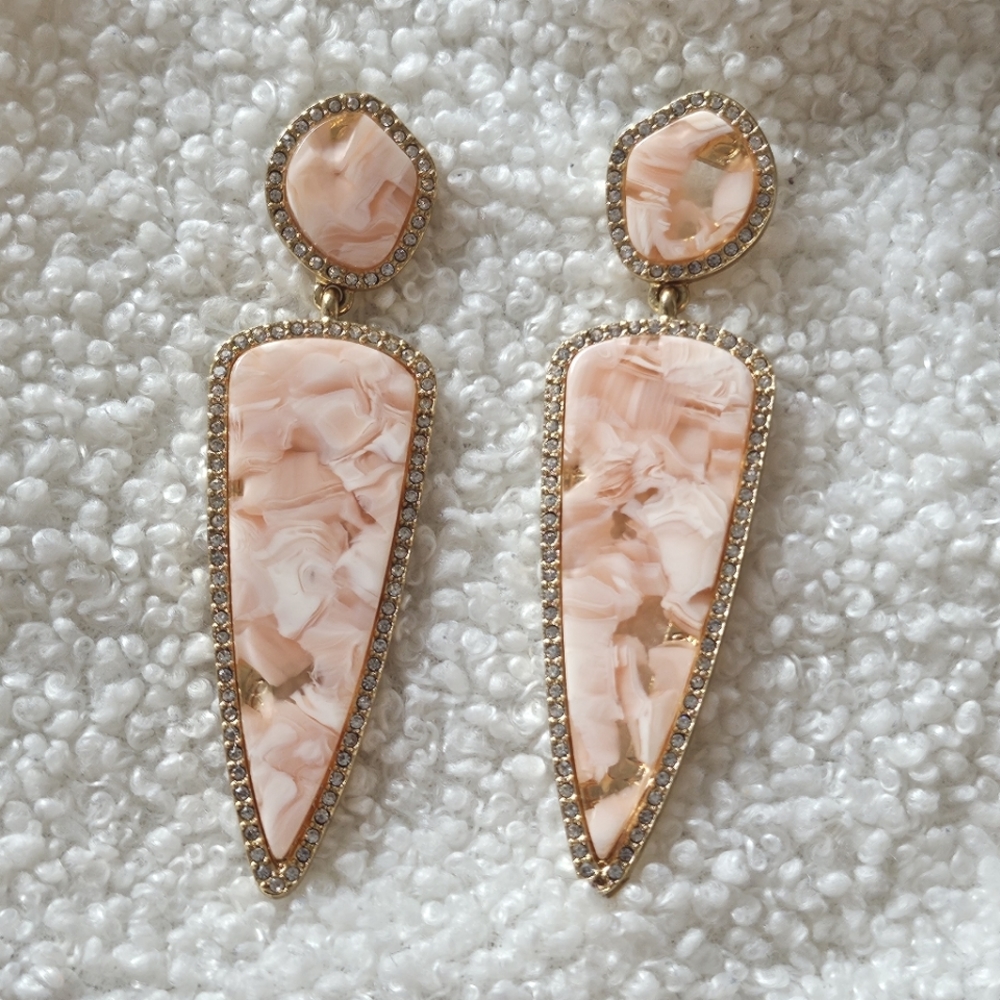 Pink Faux Shell Rhinestone Drop Earrings - Picture 2 of 6